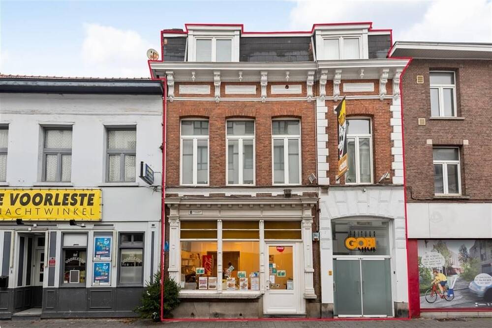 Handelszaak te  koop in Turnhout 2300 365000.00€ 3 slaapkamers 261.00m² - Zoekertje 310232