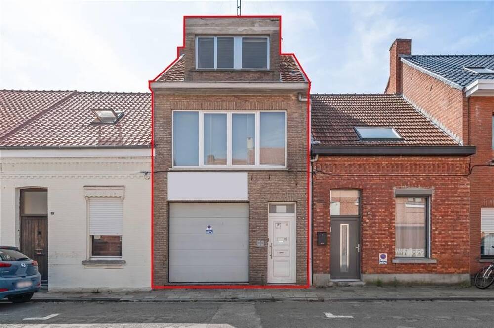 Huis te  koop in Turnhout 2300 159000.00€ 2 slaapkamers 191.00m² - Zoekertje 310236