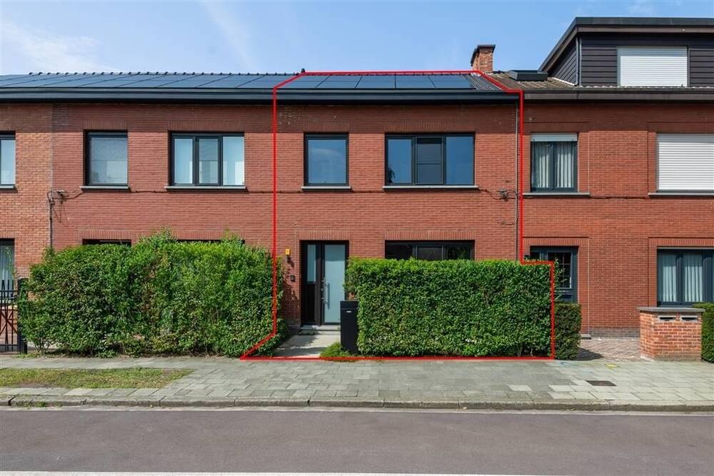 Appartement te  koop in Brasschaat 2930 499000.00€ 3 slaapkamers 227.00m² - Zoekertje 310539