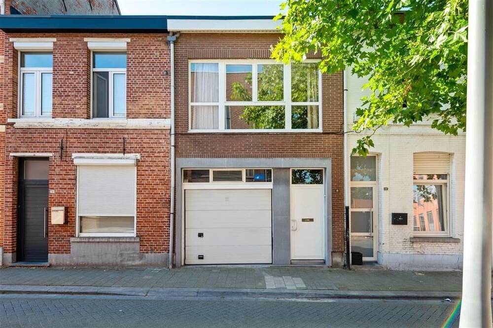 Huis te  koop in Turnhout 2300 179000.00€ 1 slaapkamers 132.00m² - Zoekertje 310308