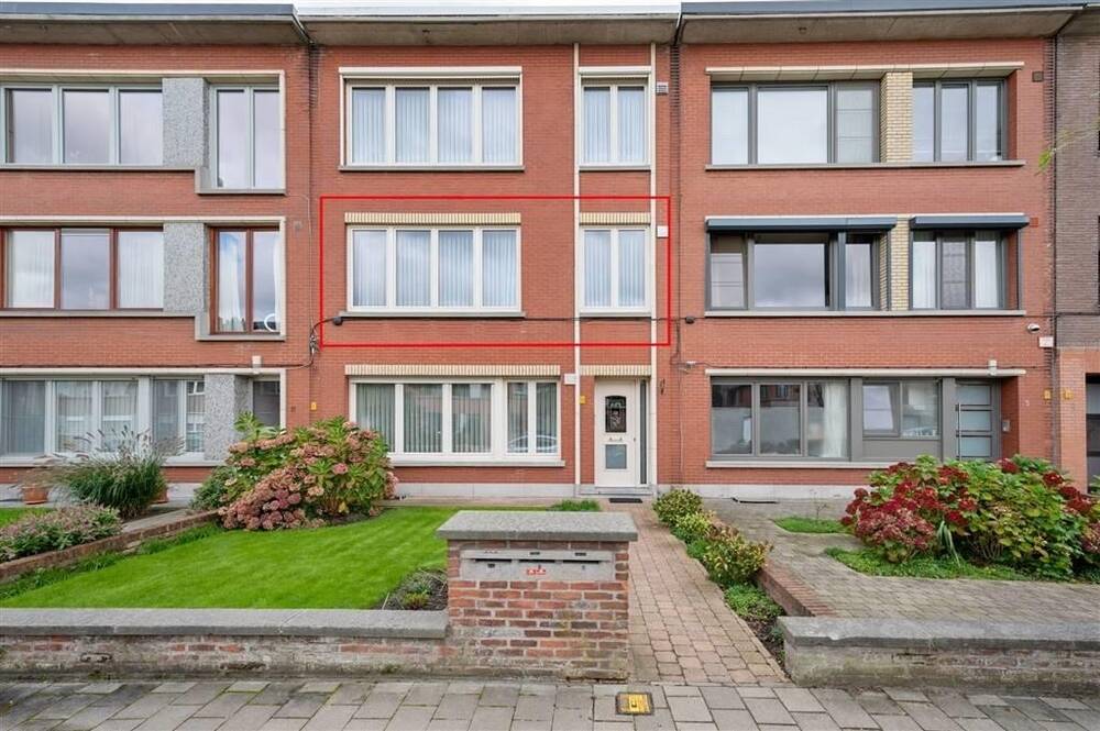 Appartement te  koop in Berchem 2600 219000.00€ 2 slaapkamers 74.00m² - Zoekertje 312224