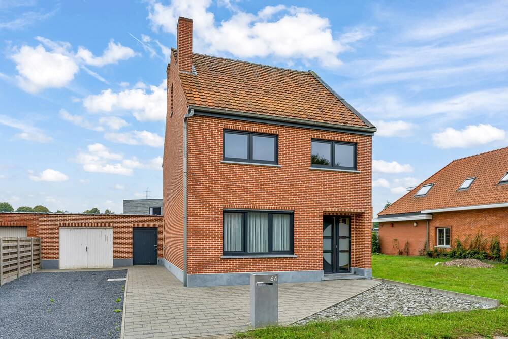 Huis te  koop in Mol 2400 239000.00€ 3 slaapkamers 156.00m² - Zoekertje 311059