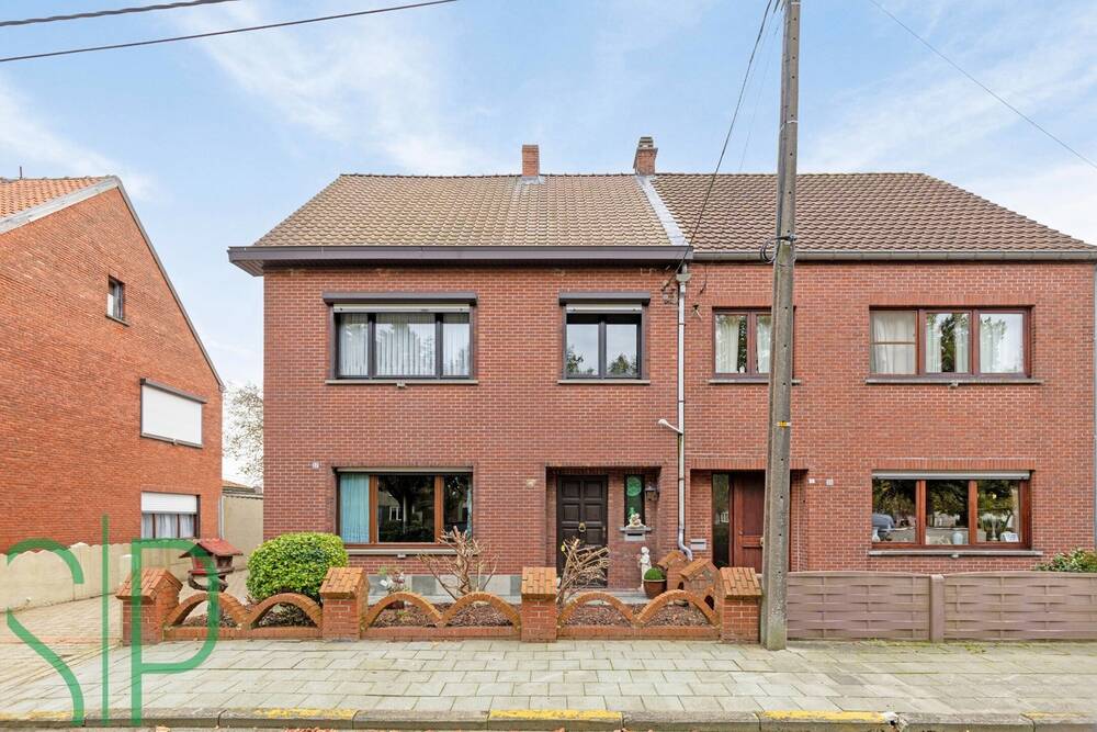 Huis te  koop in Geel 2440 269000.00€ 2 slaapkamers 171.00m² - Zoekertje 313049