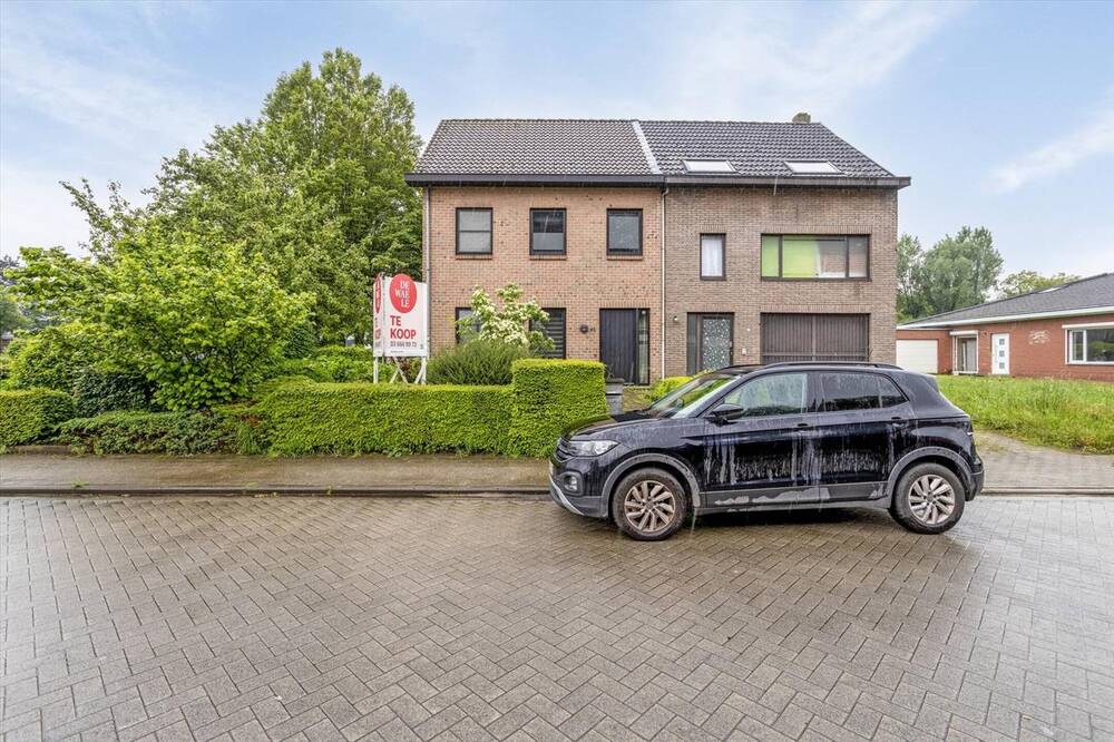 Huis te  koop in Kalmthout 2920 344000.00€  slaapkamers 210.00m² - Zoekertje 313562