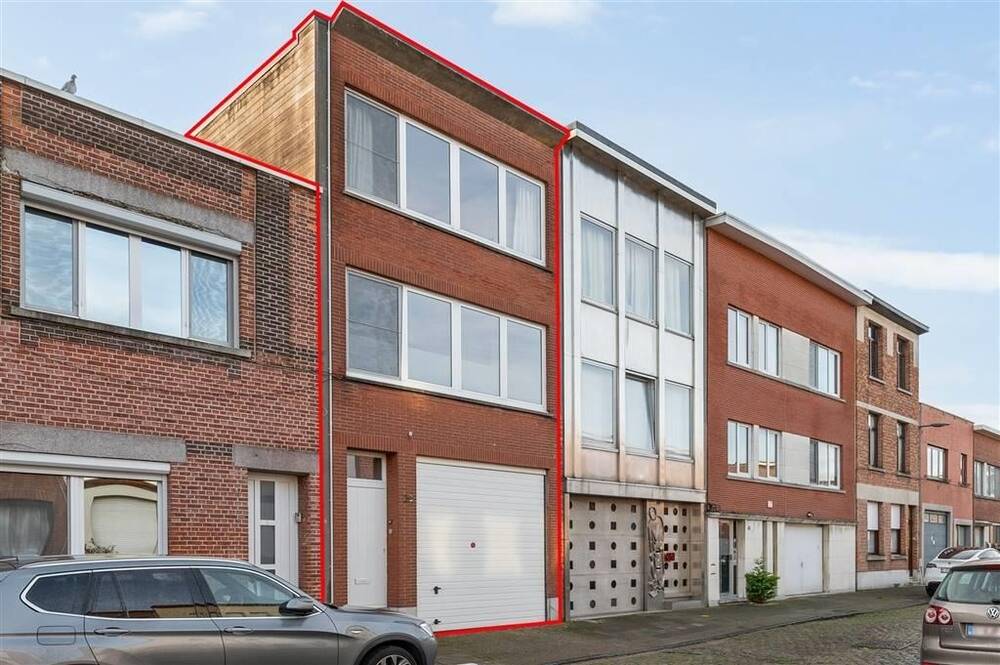 Huis te  koop in Wilrijk 2610 415000.00€ 3 slaapkamers 192.00m² - Zoekertje 312830