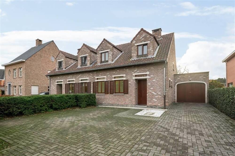 Huis te  koop in Grobbendonk 2280 389000.00€ 3 slaapkamers 152.00m² - Zoekertje 315249