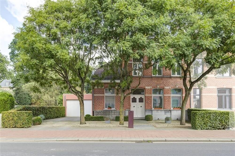 Herenhuis te  koop in Grobbendonk 2280 589000.00€ 3 slaapkamers 280.00m² - Zoekertje 321886