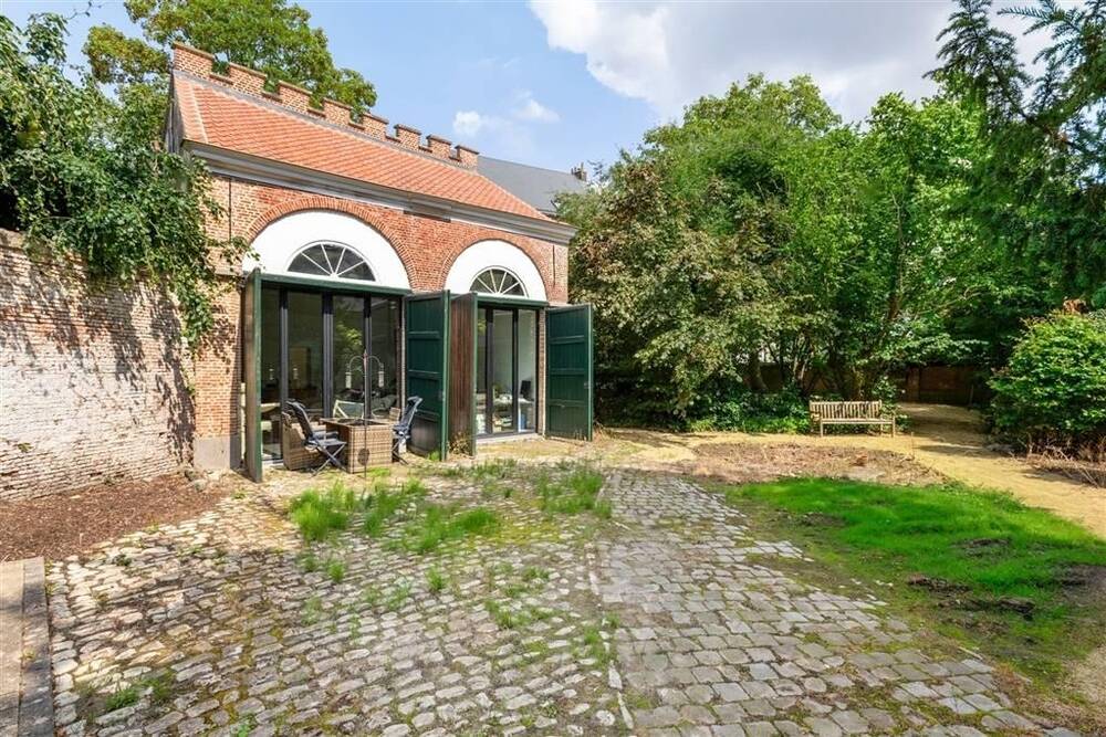 Huis te  huur in Lier 2500 1600.00€ 2 slaapkamers 147.00m² - Zoekertje 341046