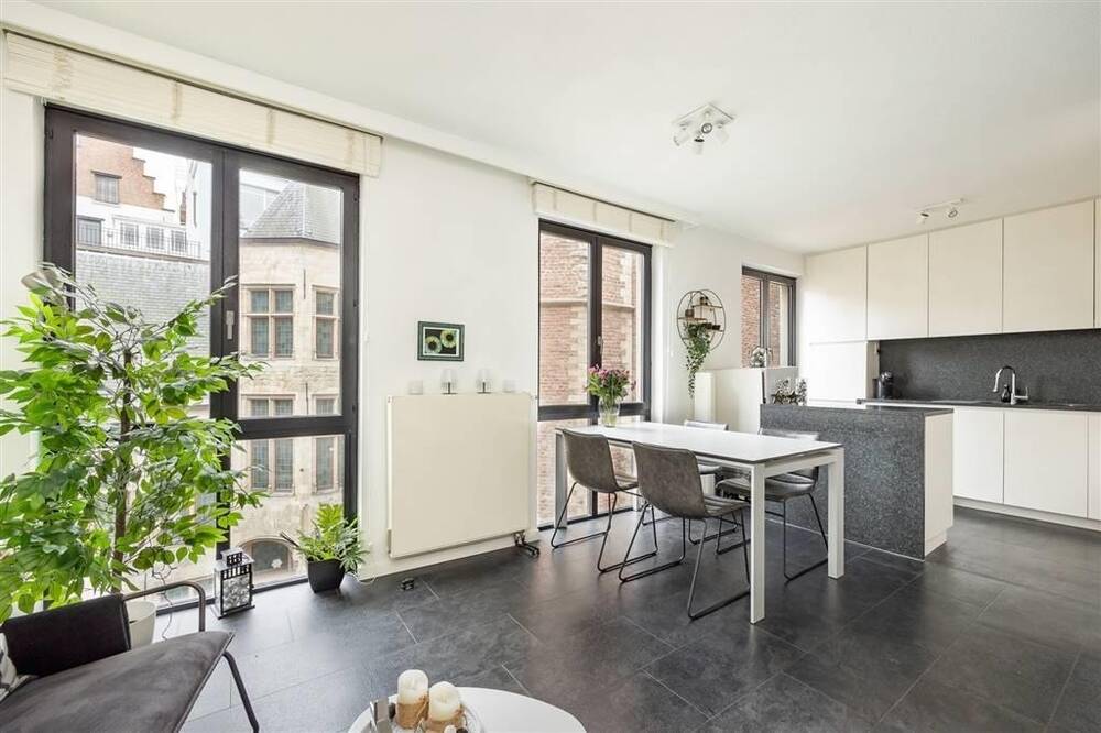 Triplex te  koop in Antwerpen 2000 258000.00€ 2 slaapkamers 72.00m² - Zoekertje 342253