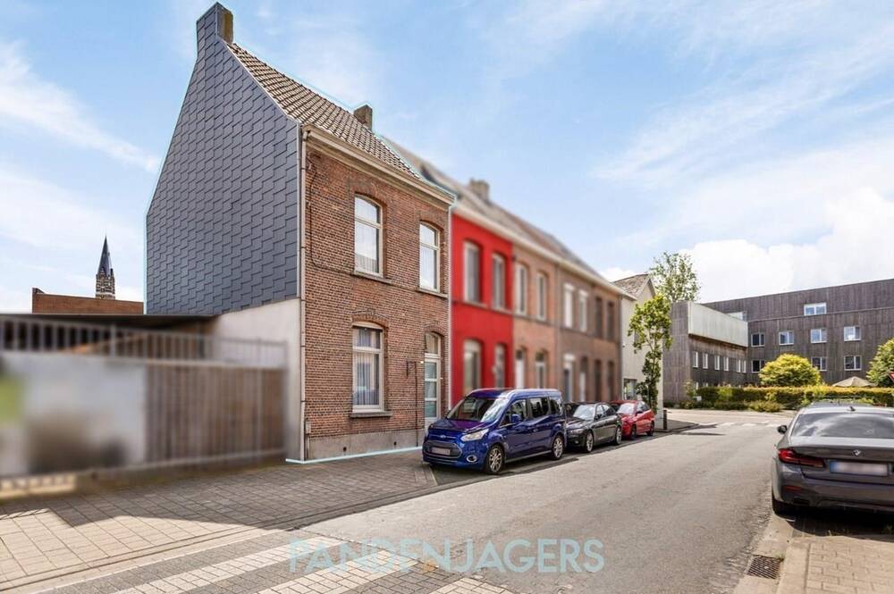 Huis te  koop in Duffel 2570 249000.00€ 4 slaapkamers 177.00m² - Zoekertje 346427