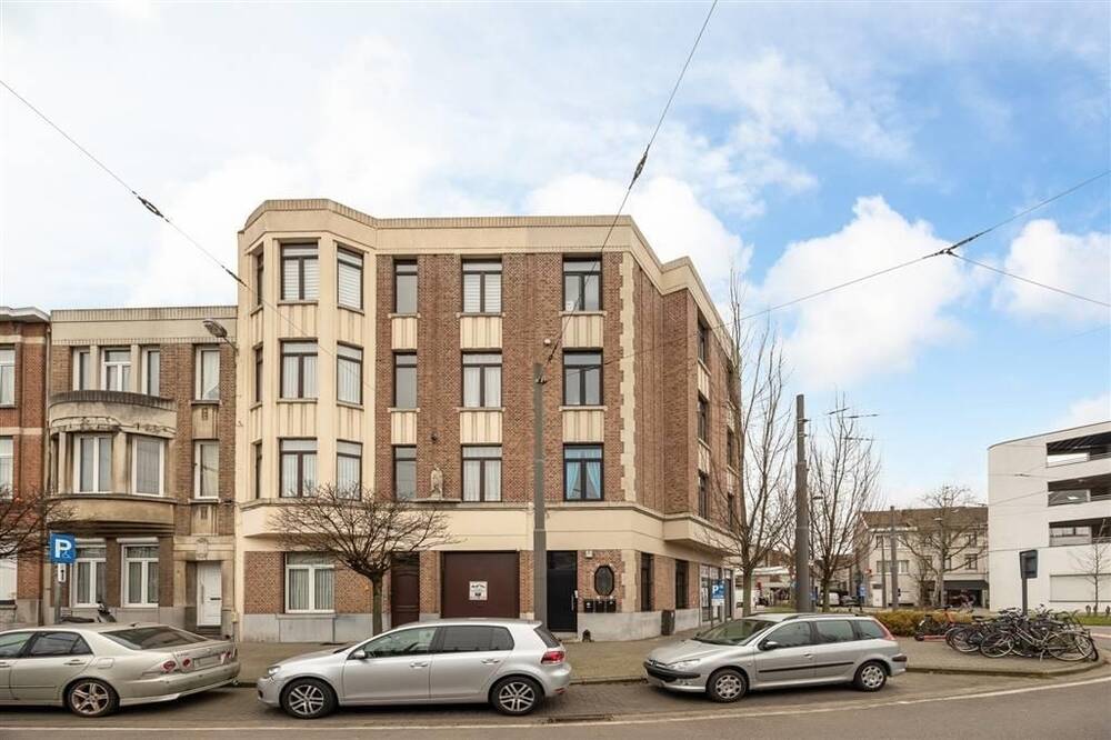 Appartement te  koop in Borgerhout 2140 255000.00€ 2 slaapkamers 82.00m² - Zoekertje 353681