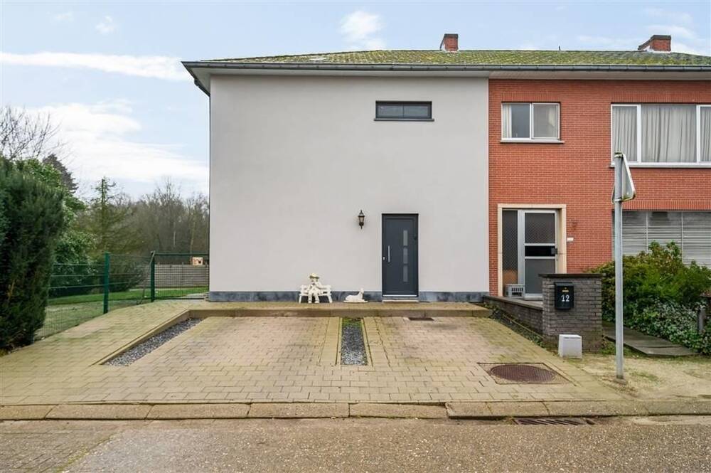 Huis te  koop in Olen 2250 439000.00€ 3 slaapkamers 163.00m² - Zoekertje 370081