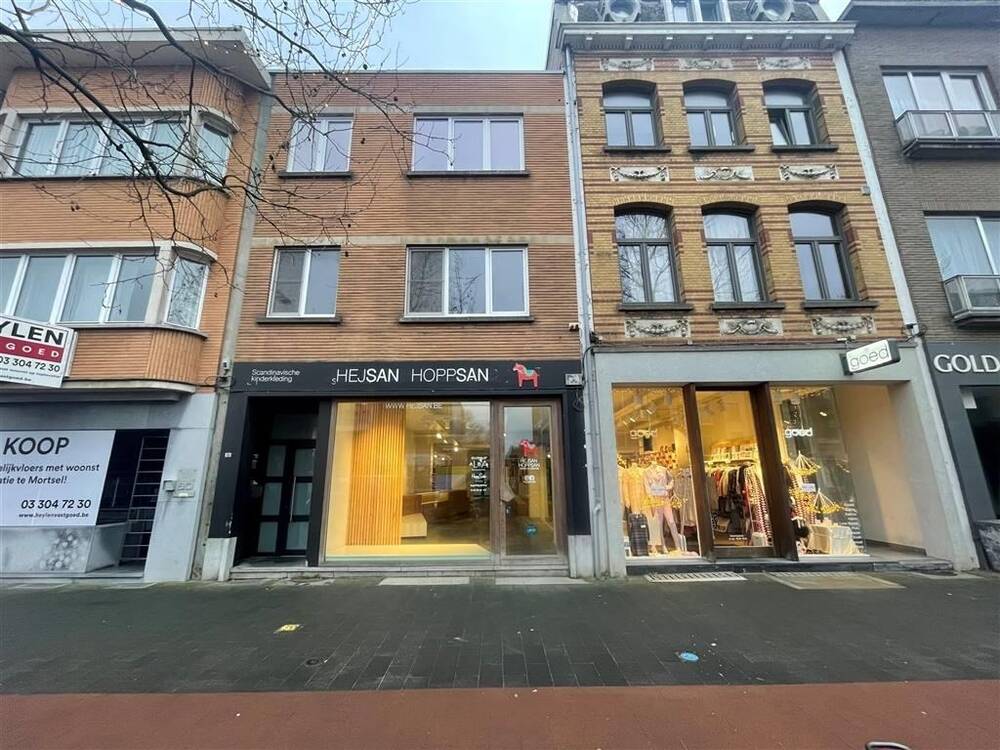 Handelszaak te  huur in Mortsel 2640 1800.00€  slaapkamers m² - Zoekertje 370285